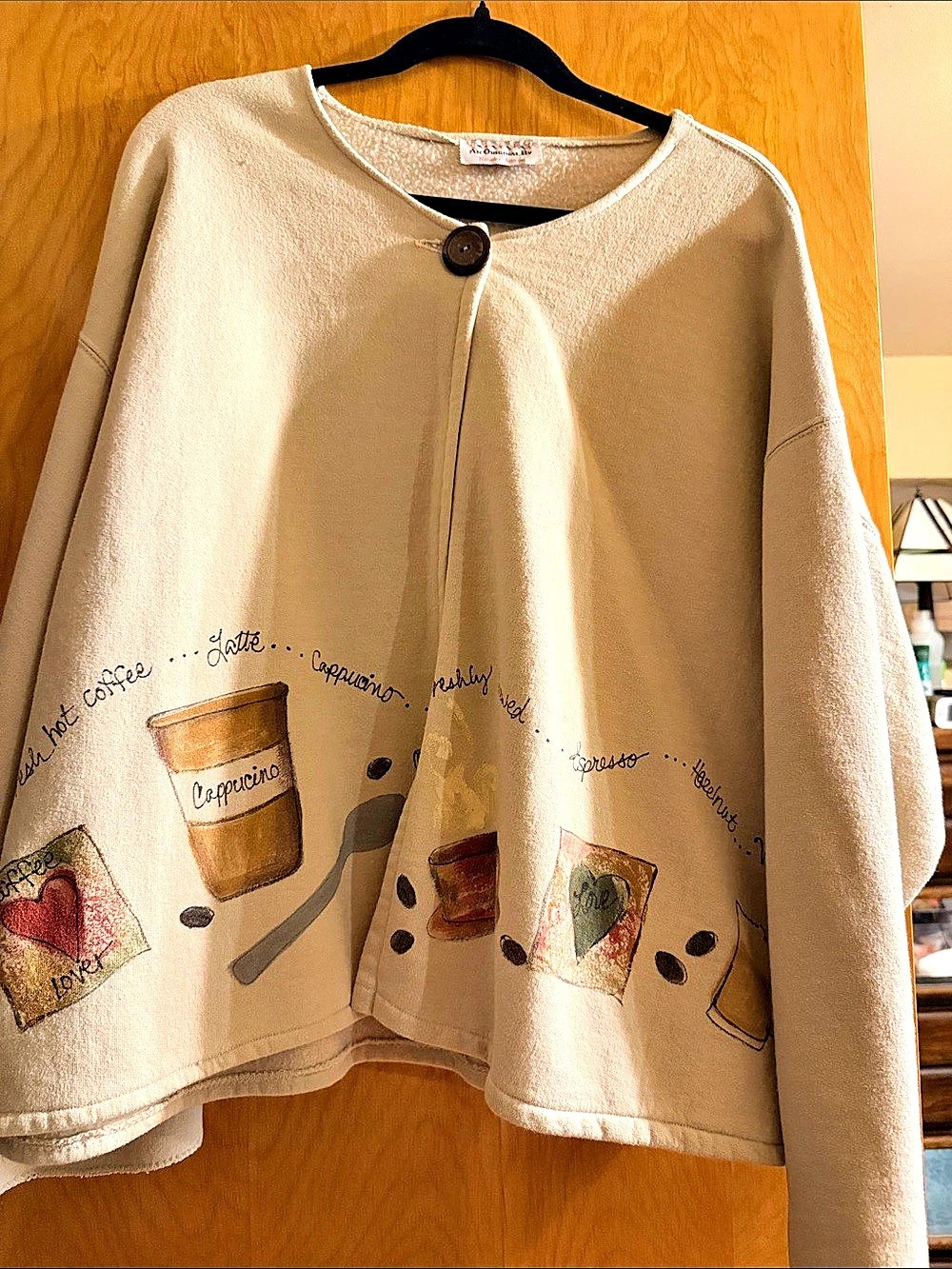 An Original by Nature's Artwork Coffee Artwork Cape in Beige Like New